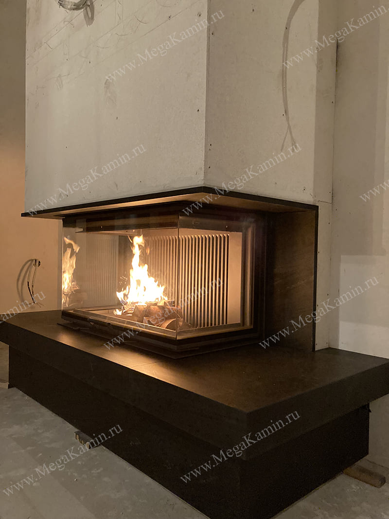 12. Камин трехсторонний топка "АСТОВ"