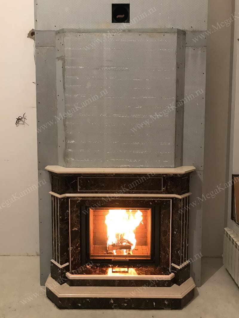 42. Камин с мраморным порталом топка "АСТОВ"