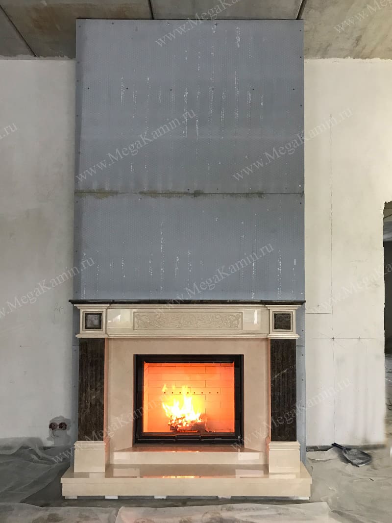 41. Камин с мраморным порталом топка "АСТОВ"